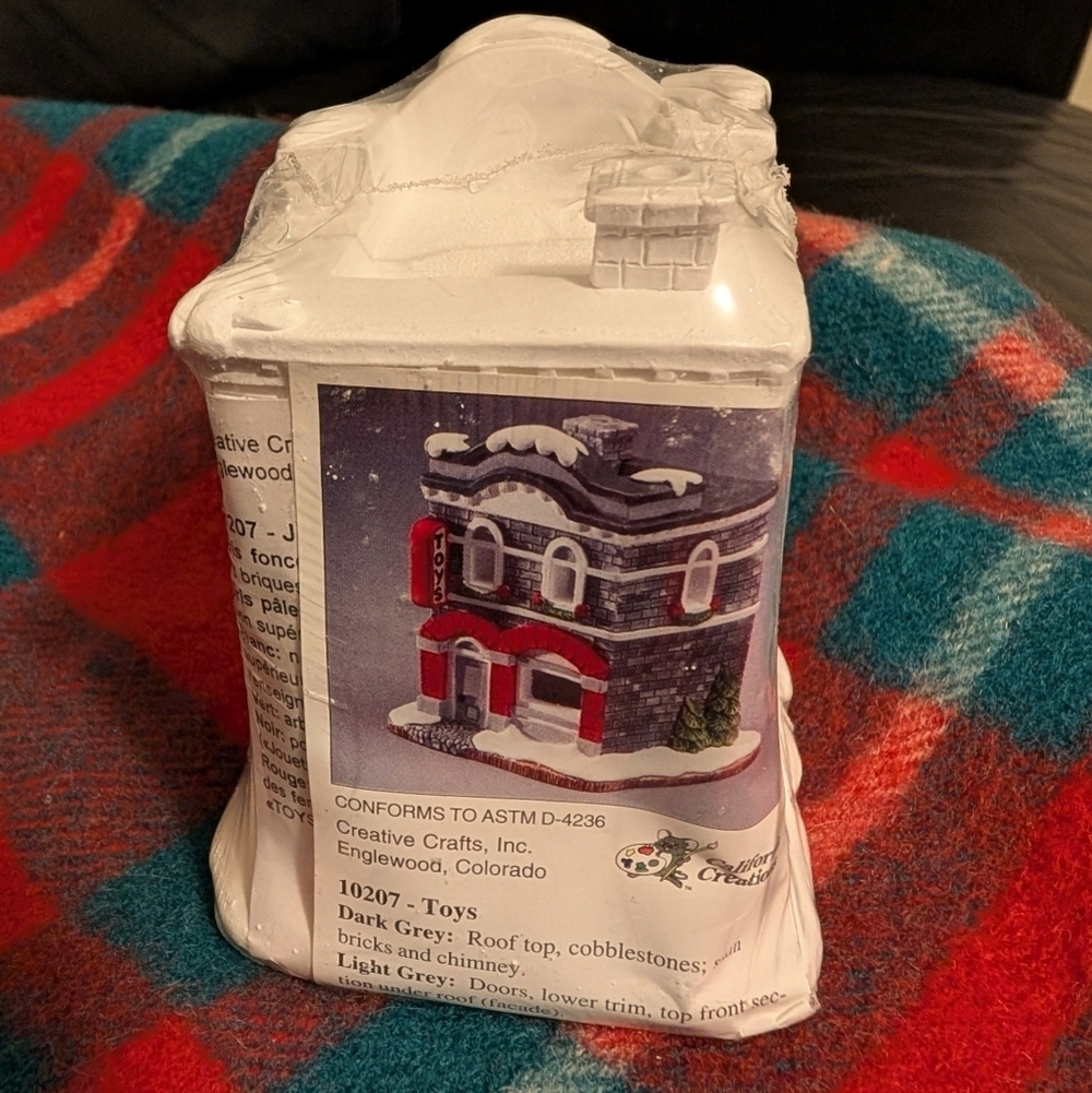 California Creations TOY STORE #10207 Ready To Paint 4" Holiday Christmas Villag